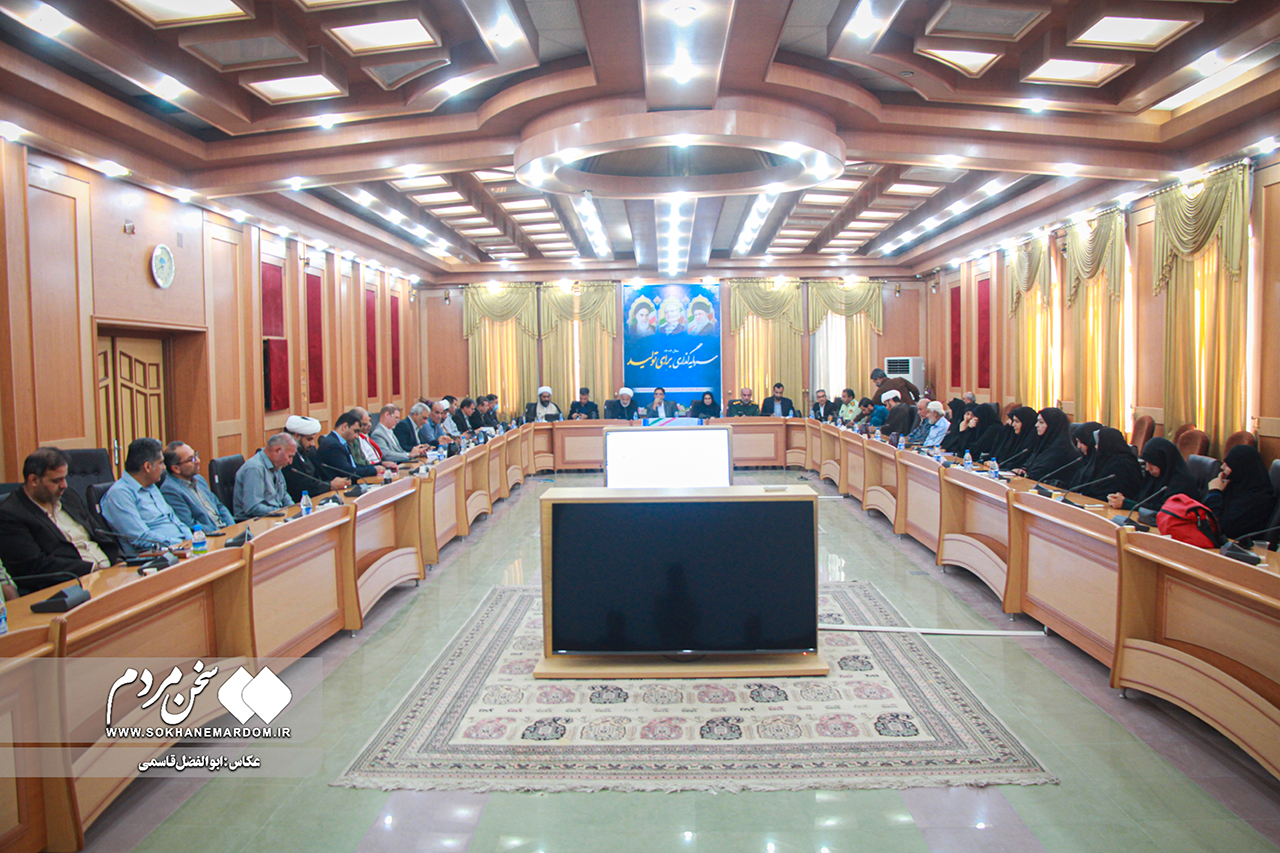 مراسم تجلیل از فعالان پویش «ایران همدل» در شهرستان دشتستان برگزار شد