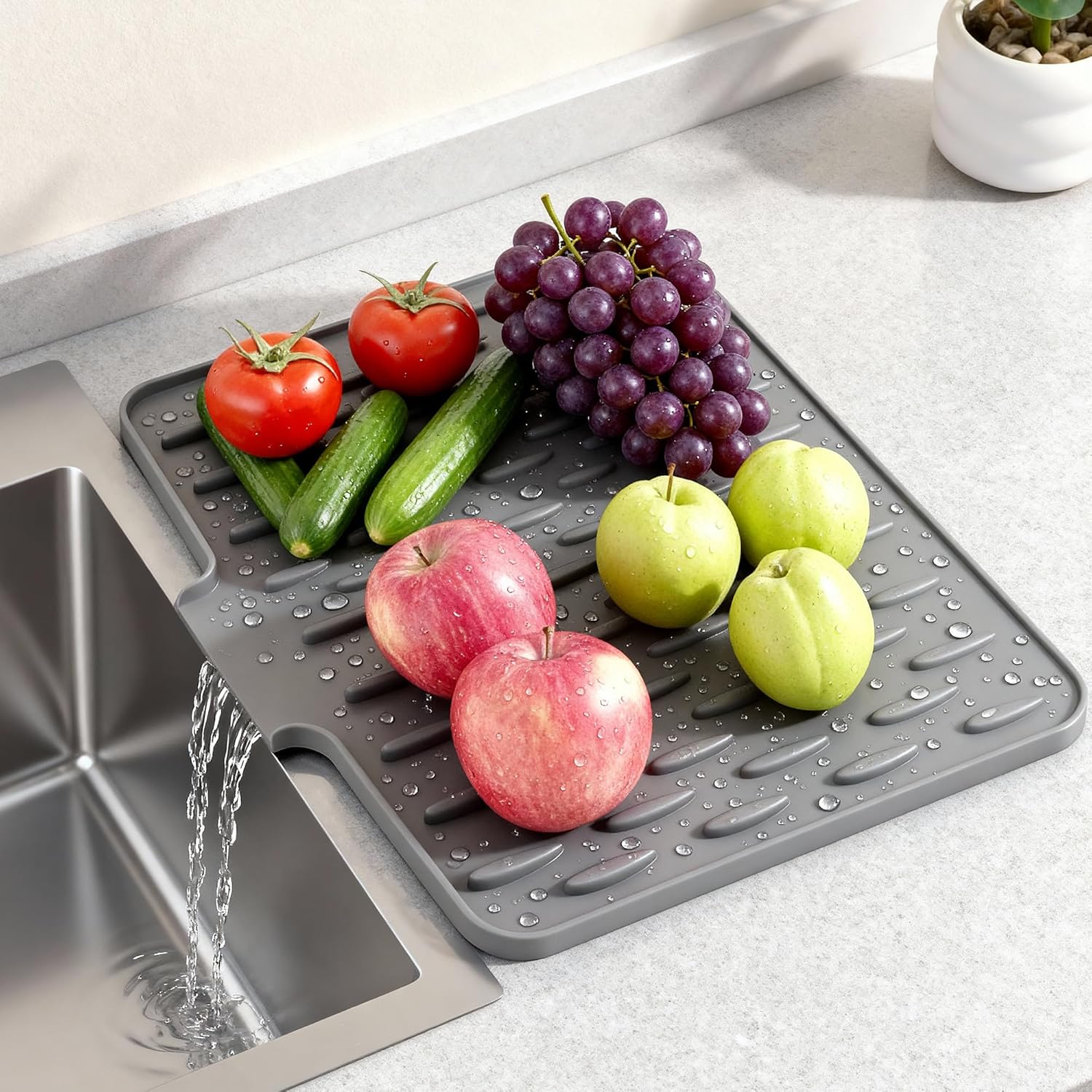 زیرانداز سیلیکونی با طراحی برجسته قطره‌ای شکل