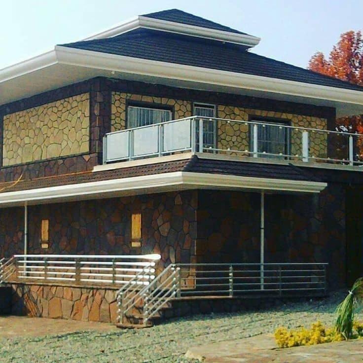 سنگ لاشه موج دار برای نمای ویلا در کرج کردان سنگ لاشه ترکیبی زیبا برای نمای ساختمان ویلایی نادری 