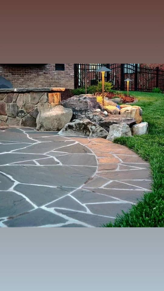 سنگ لاشه یکی از مقاوم سازی سازه های جدید برای تزیینات داخلی ویلا های جدید سنگ کاری برای کف 