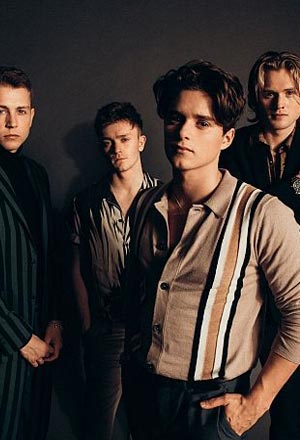 دانلود آهنگ The Vamps با نام موهای خیلی بلند Hair Too Long